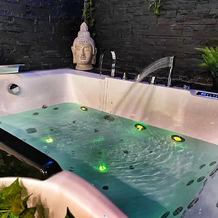Appartamento Jacuzzi Privatif Des Catalans Marsiglia