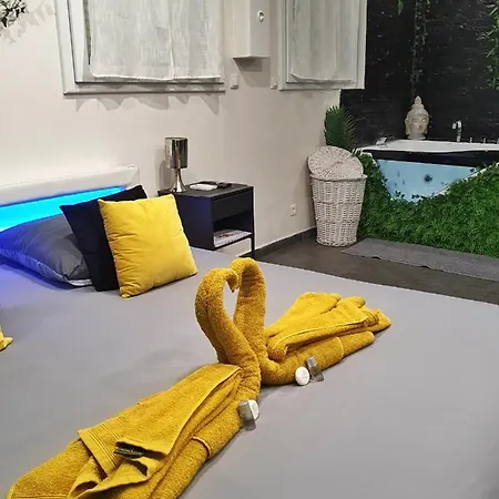 Jacuzzi Privatif Des Catalans Appartamento Marsiglia